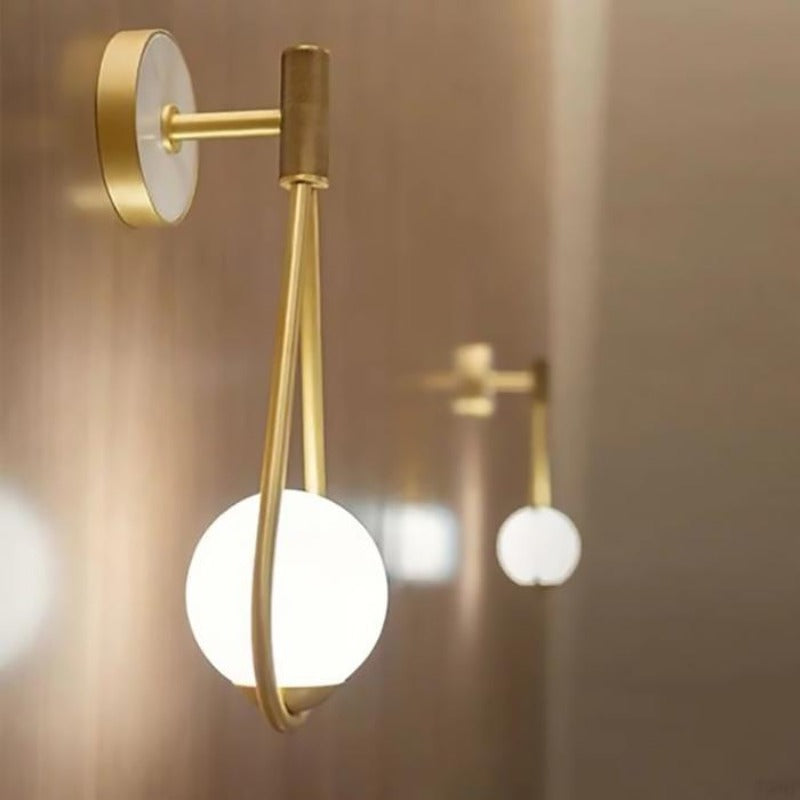 Drape Lis Wall Light