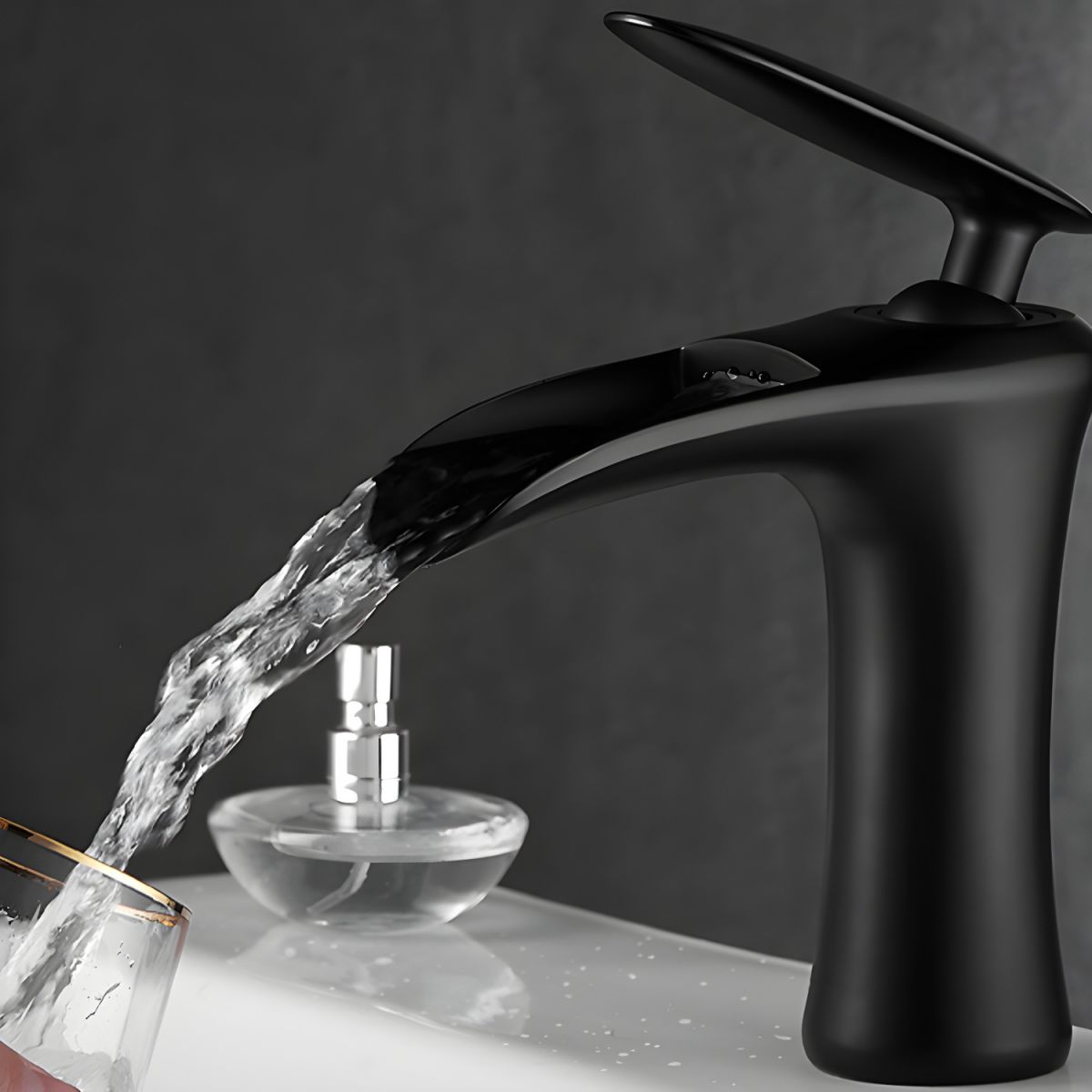 Contemporary Single Handle Desk-mounted Metal Material Basin Waterfall Bathroom Faucet