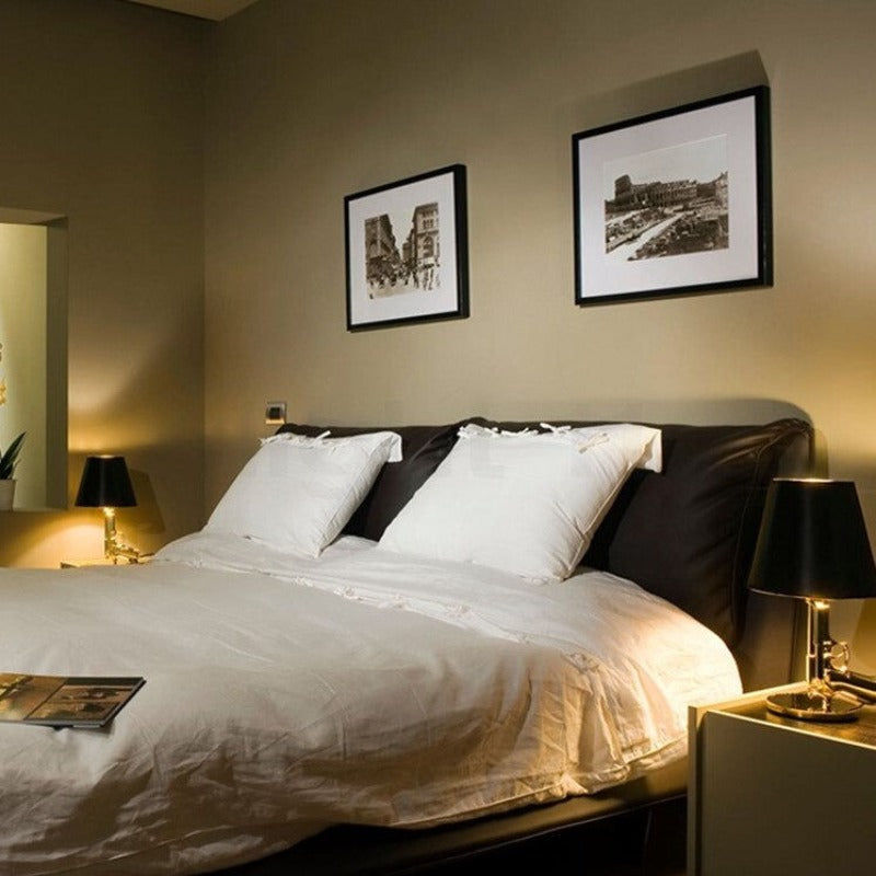 Modern Electroplated Table Lamp