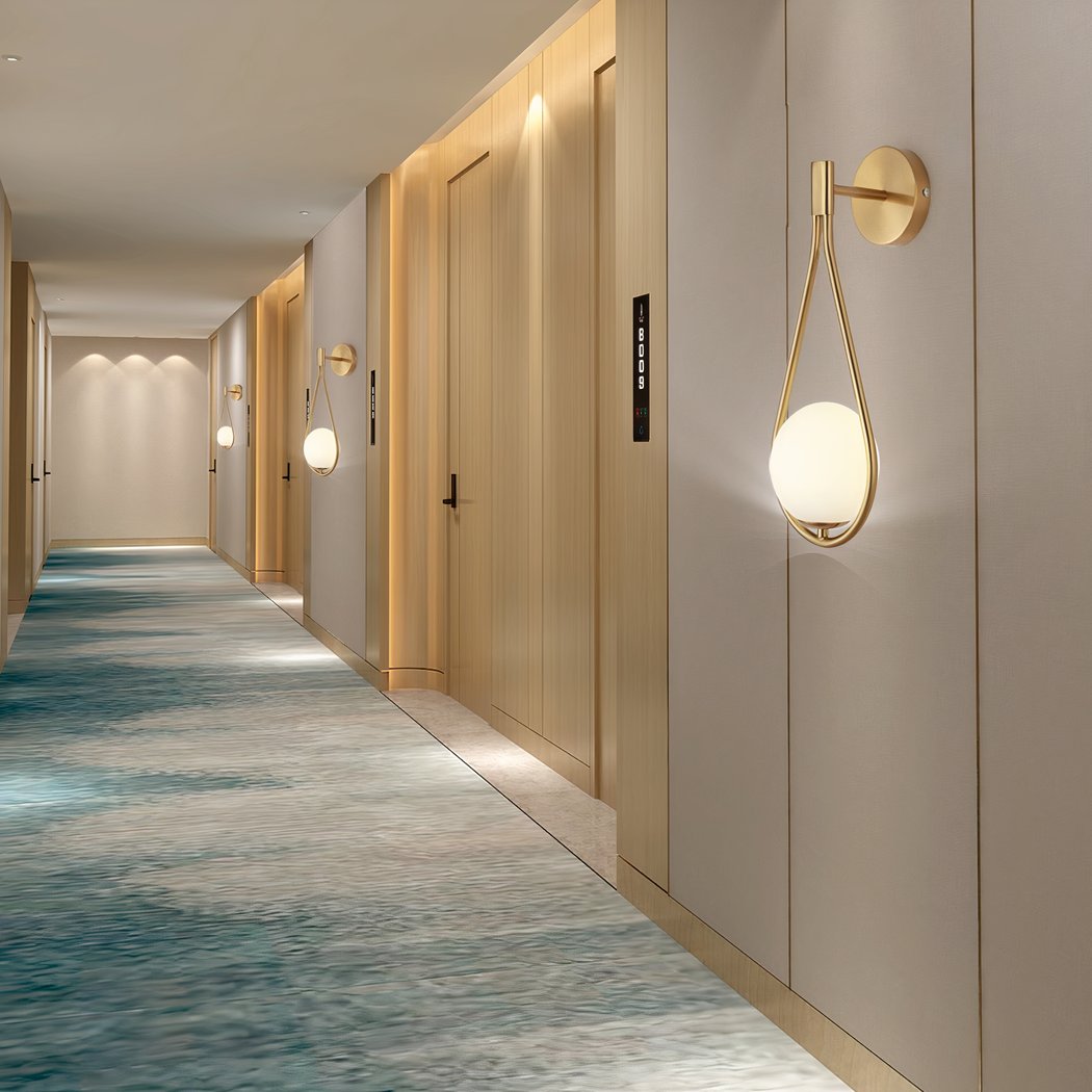 Modern Nordic wall lamp in metal