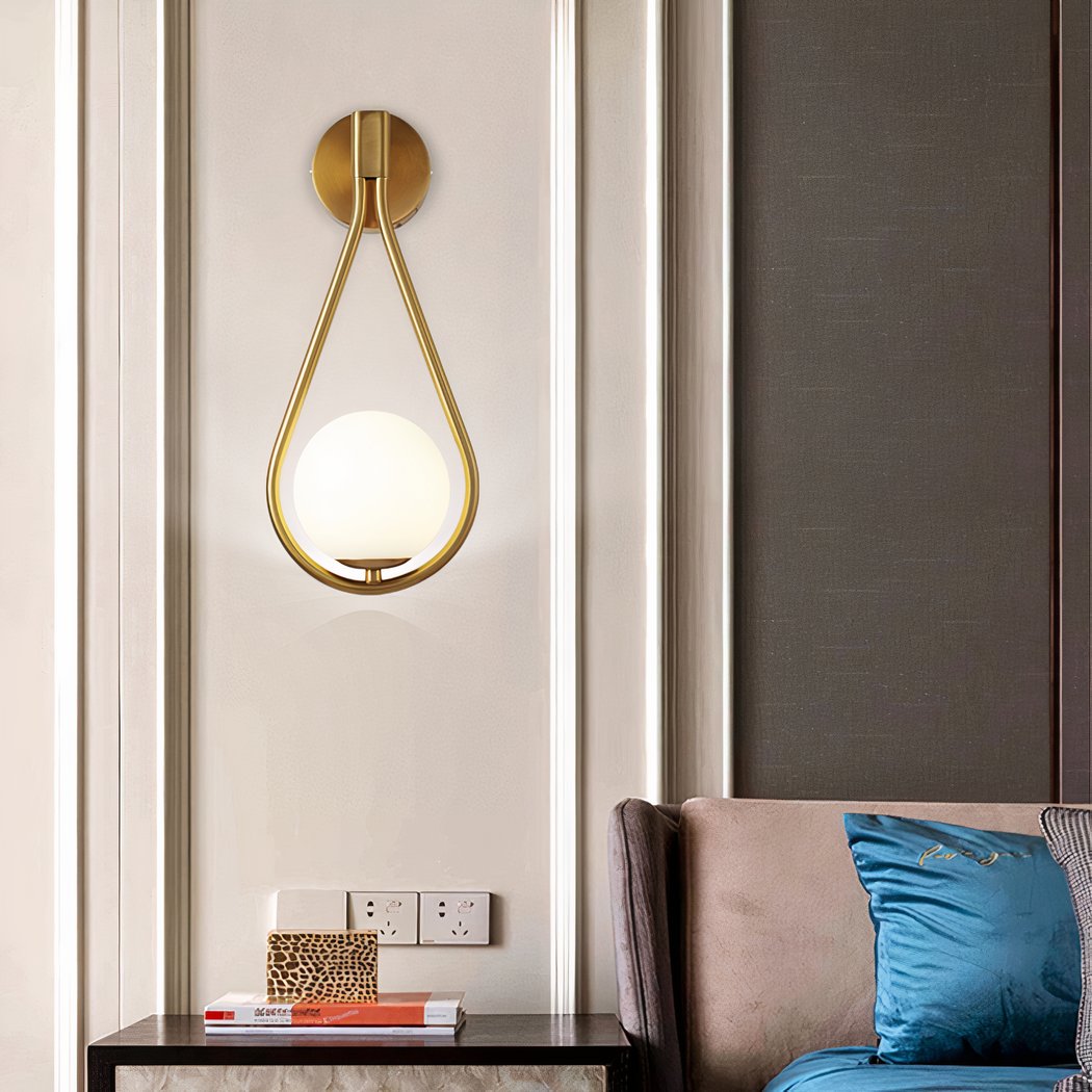 Modern Nordic wall lamp in metal