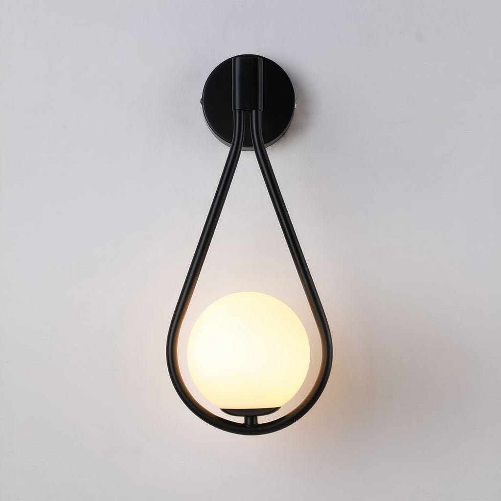 Modern Nordic wall lamp in metal