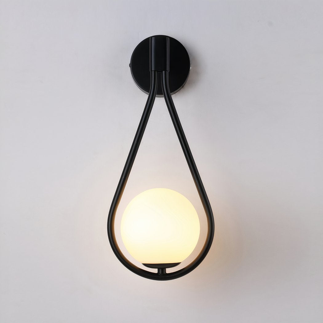 Modern Nordic wall lamp in metal
