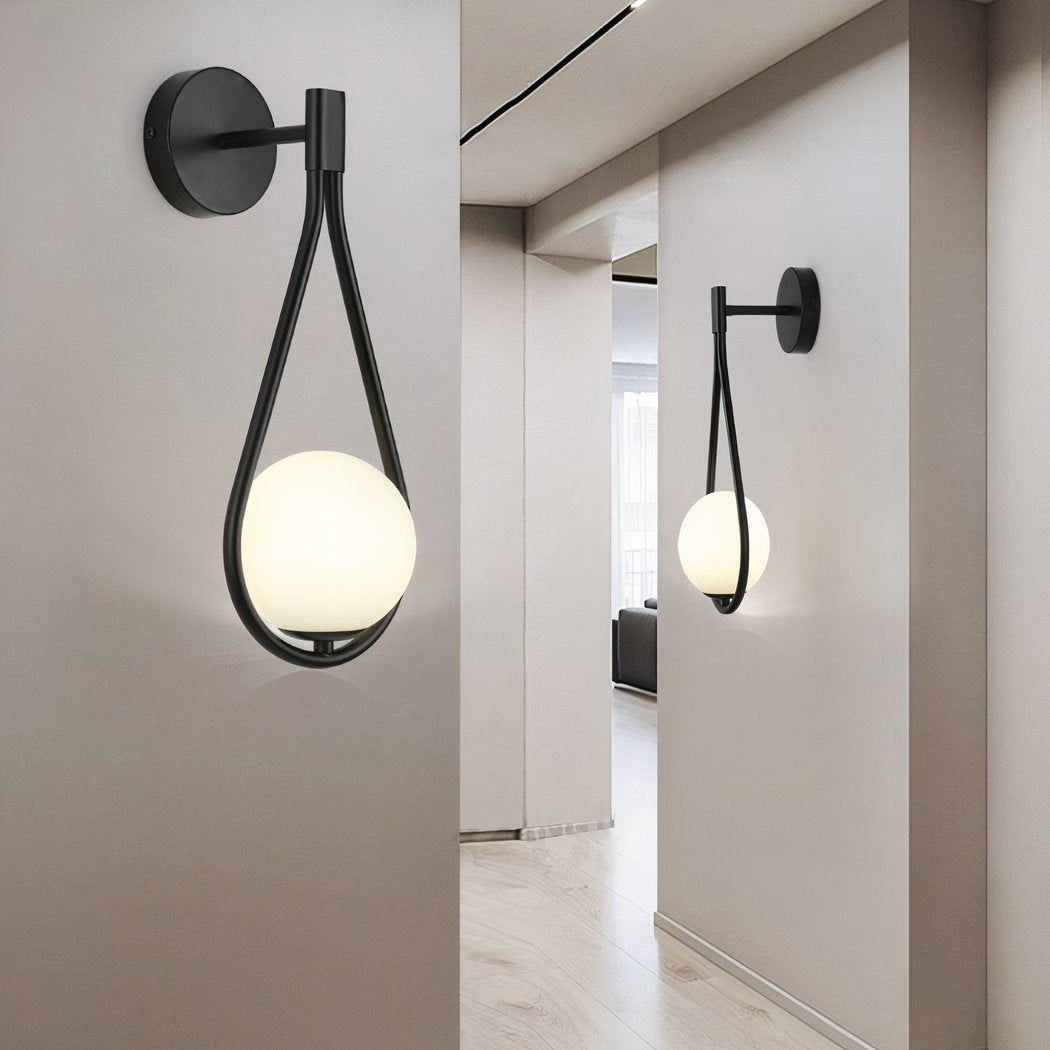 Modern Nordic wall lamp in metal